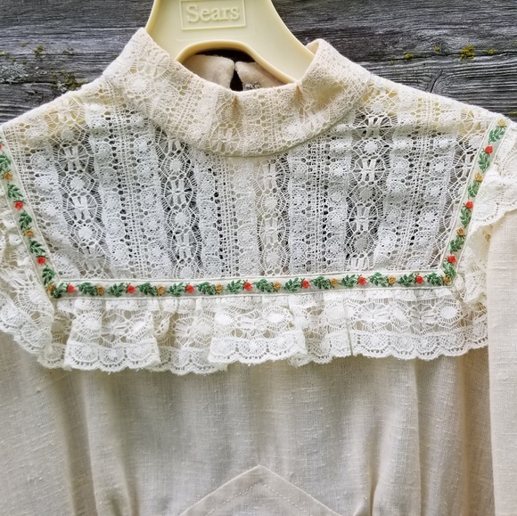 Hoot Owl 60s 70s Vintage Wedding Dress - Picture 3 of 8